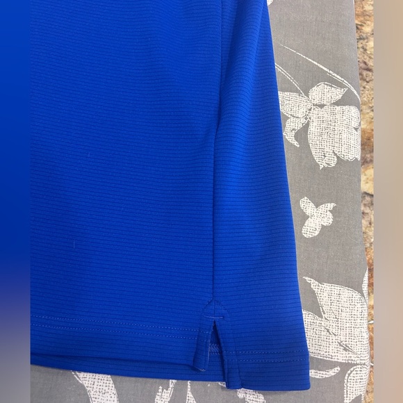 🔷”Under Armour” Royal Blue Sport Performance Button up Polo Shirt “Heat Gear” - Picture 9 of 9